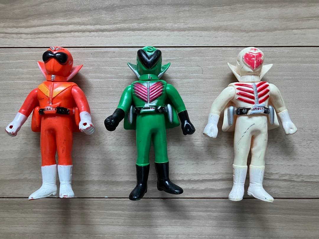 ゴレンジャー レトロ ソフビ3体セット　ポピー Yahoo!オークション - 【D692】昭和レトロ ゴレンジャー ソフビ人形 3