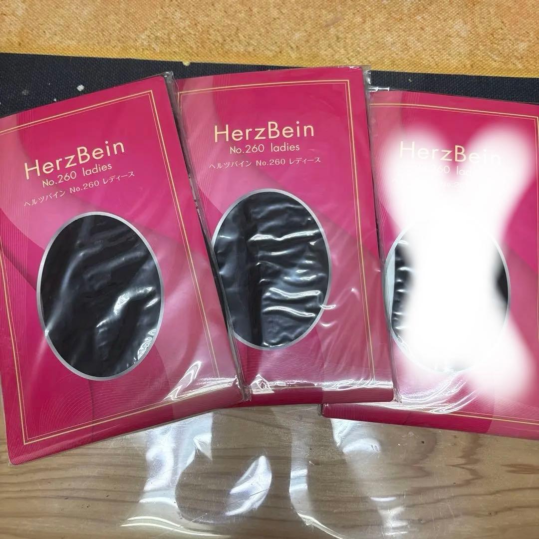 ダイアナ　ヘルツバイン　ブラック　サイズM