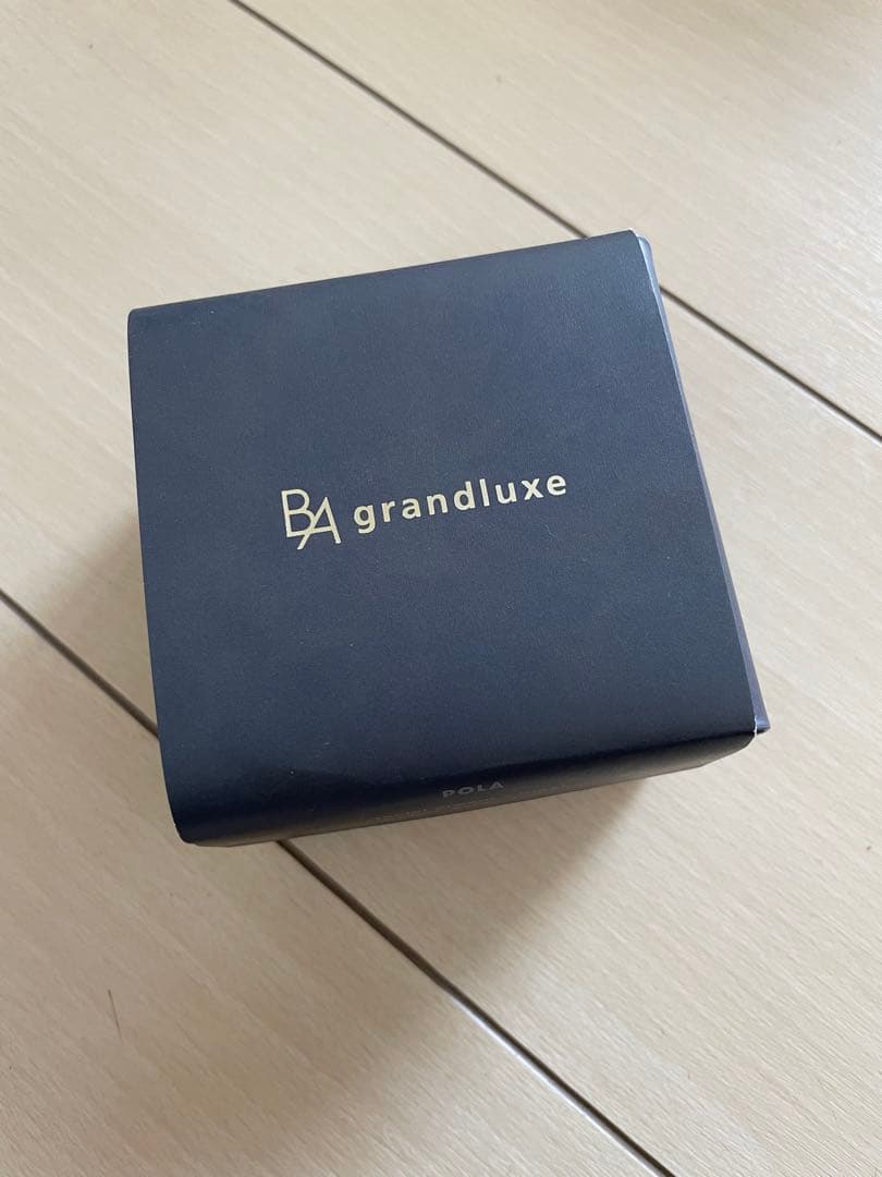 メルカリ最安値　ポーラ B.A グランラグゼ0 grandluxe 保湿クリーム
