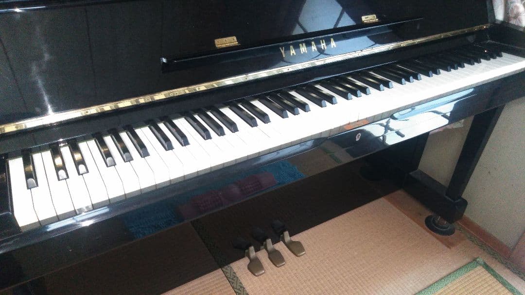 YAMAHAアップライトピアノ 黒 U1h - メルカリ