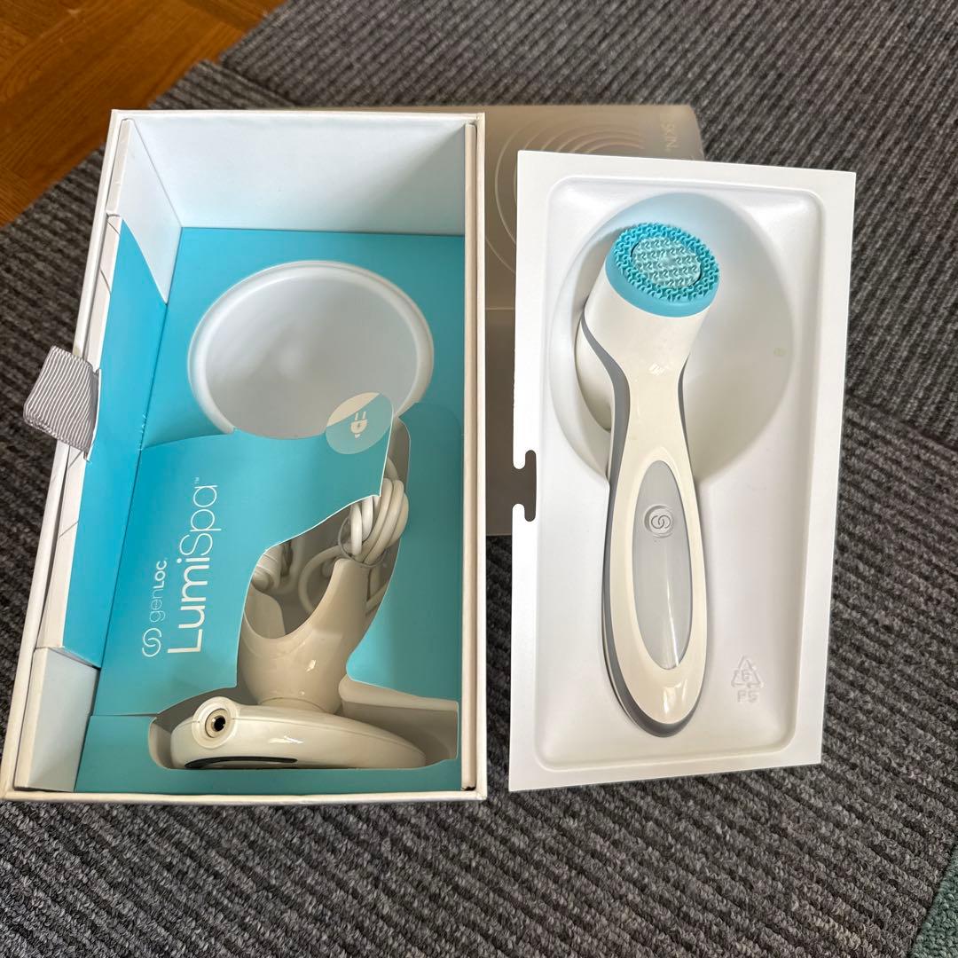 LumiSpa 洗顔ブラシ 充電スタンド付き