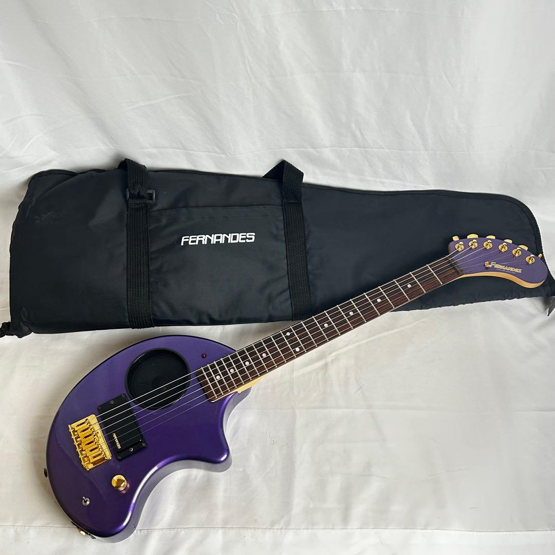 《美品》ZO-3 メタリックパープル アンプ内蔵ミニギター ソフトケース付
