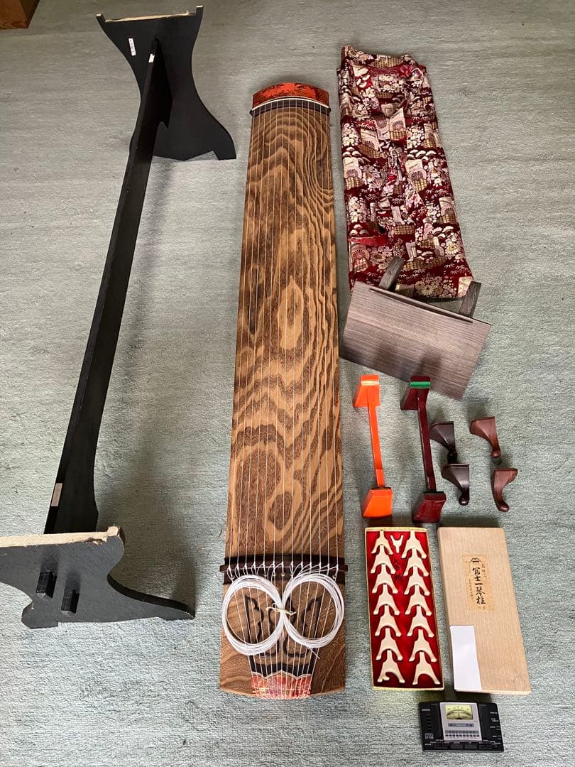 お琴、お琴ケース、お琴台、楽譜台、じ柱、お琴チューナー