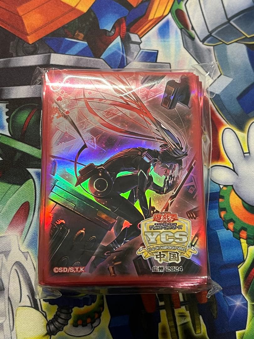 未開封　閃刀起動エンゲージ 絵違い スリーブ Amazon.co.jp: 遊戯王カード 閃刀起動－エンゲージ（イラスト違い