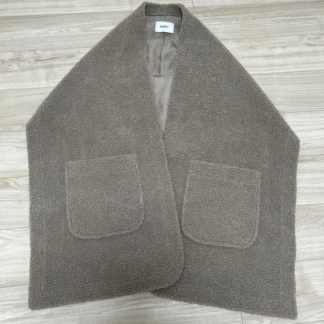 美品】HAUNT ハウント ボアストール グレージュ - メルカリ