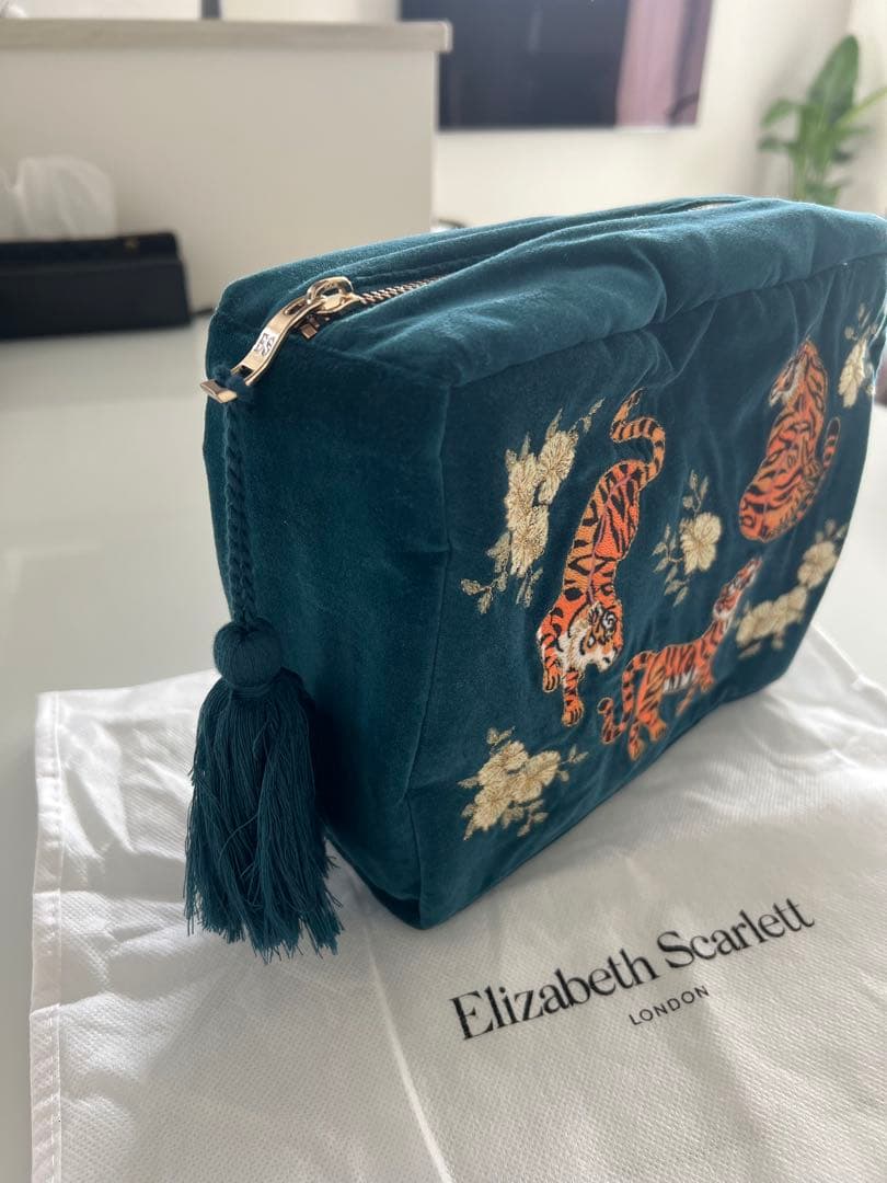 Elizabeth scarlet エリザベススカーレット ポーチ - メルカリ