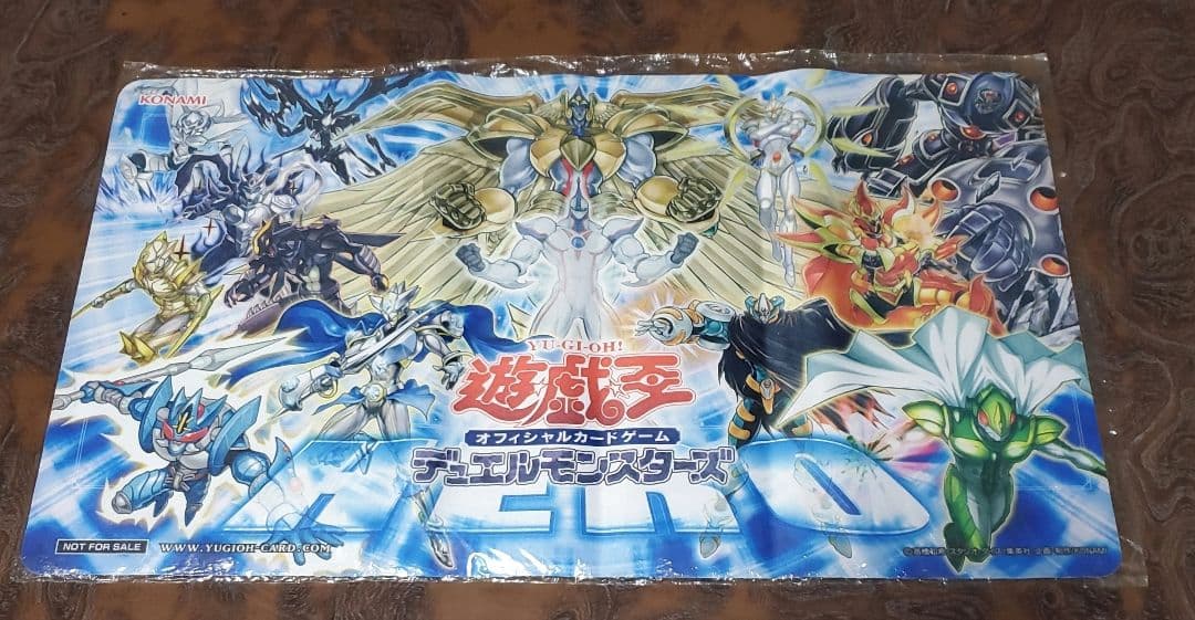 遊戯王の日　HERO 公式プレイマット　未開封 特価】遊戯王 HERO ヒーロー プレイマット 未開封 絶版 希少 プレマ 1