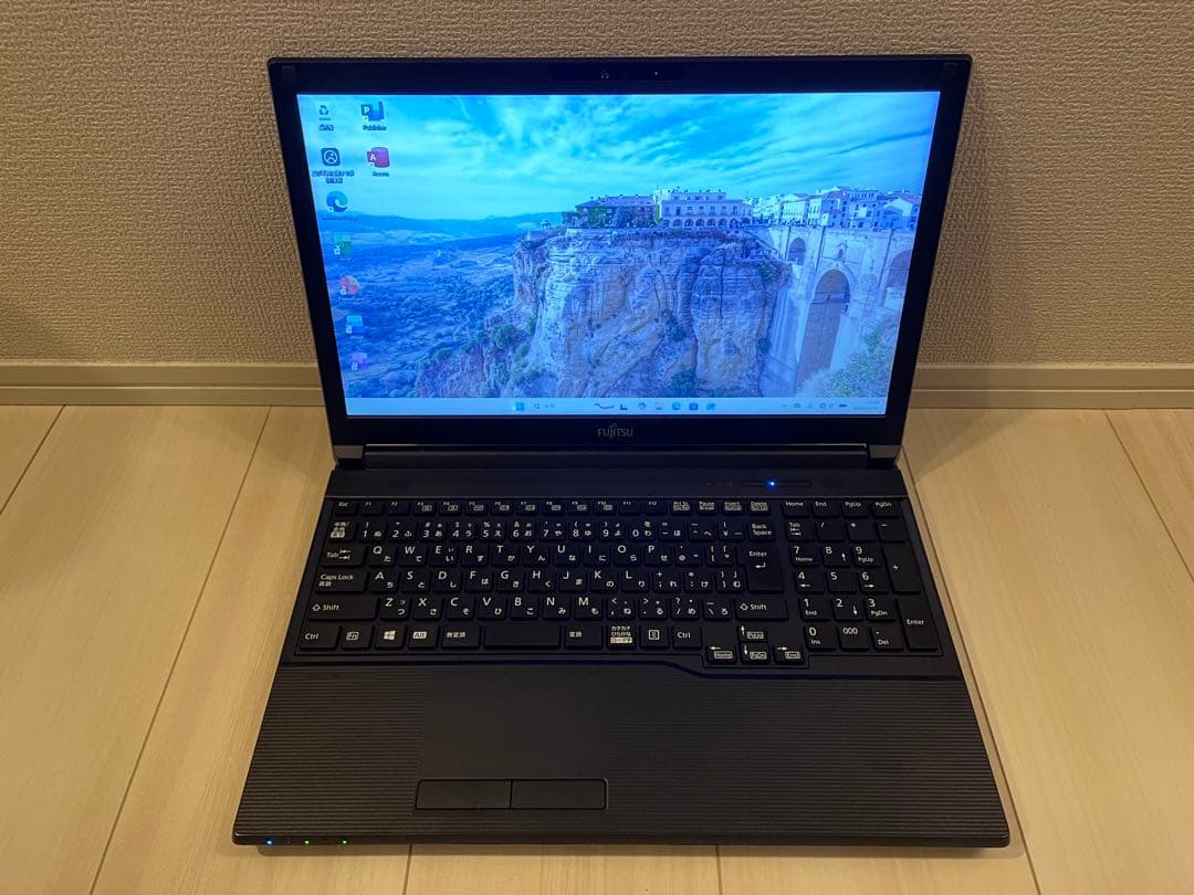 富士通 A5511/G i3-1125G4 大容量バッテリーモデル Office 富士通 A5511/G i3-1125G4 大容量バッテリーモデル Office - メルカリ