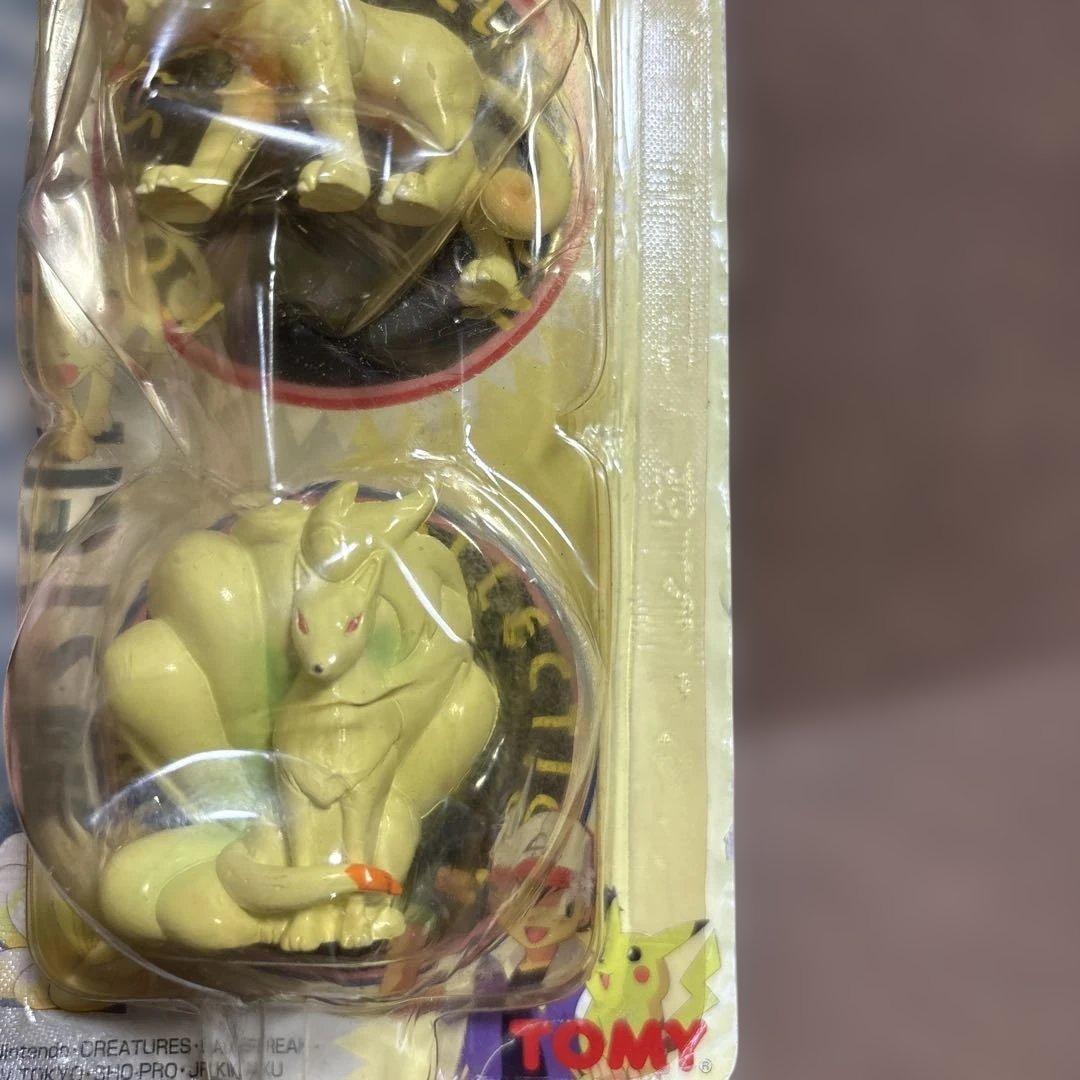 激レア ポケモン モンコレ 初代 ペルシアン&キュウコン - メルカリ