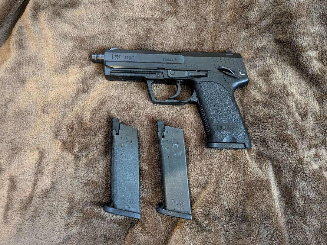 東京マルイ USP マガジン2本（計３本）付き TOKYO MARUI（東京マルイ） 【東京マルイ】18才以上用ガスブローバック