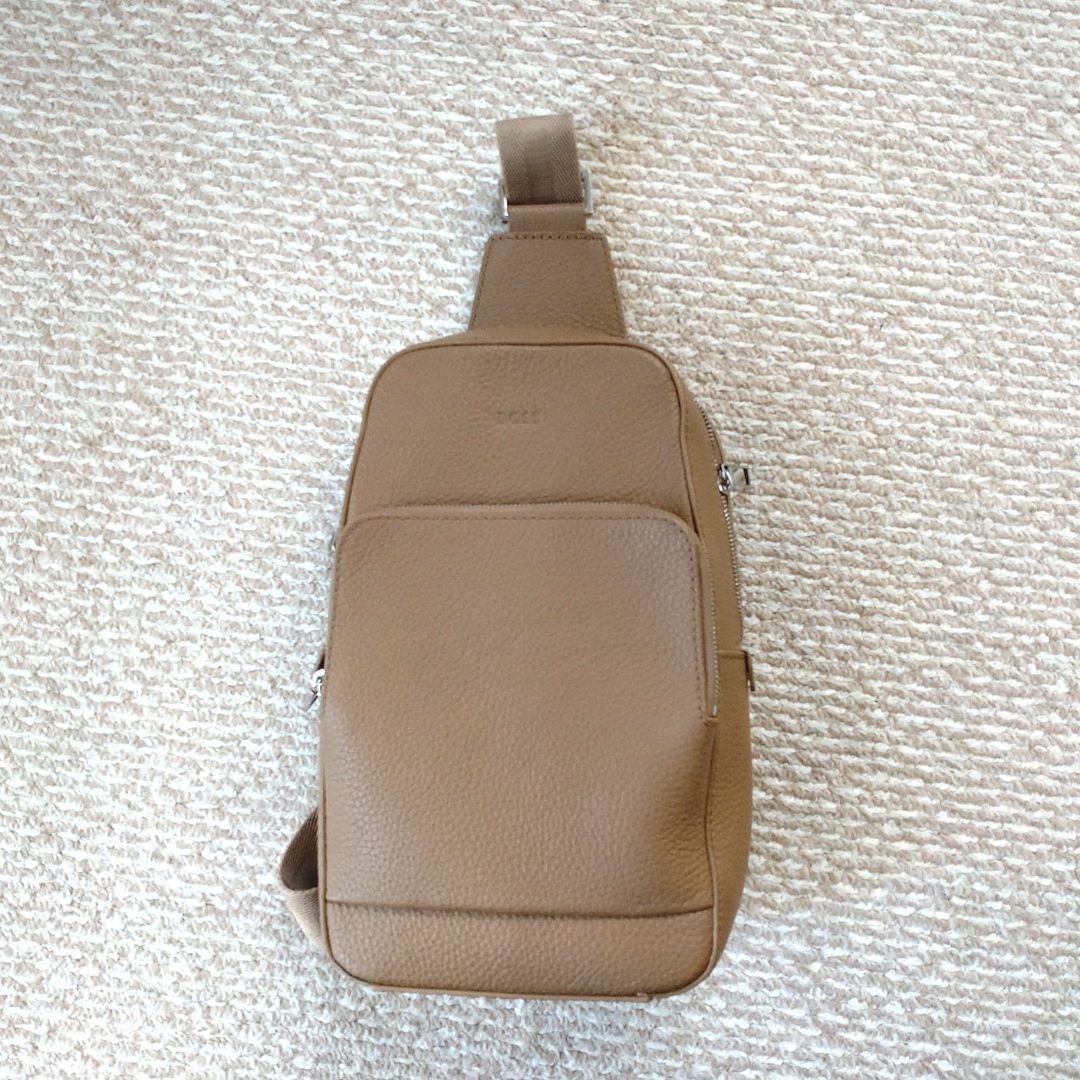 HUGO BOSS イタリアングレインレザー モノストラップ