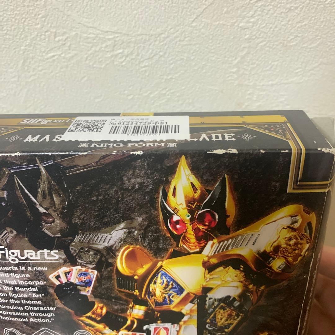s.h.figuarts 仮面ライダーブレイド キングフォーム