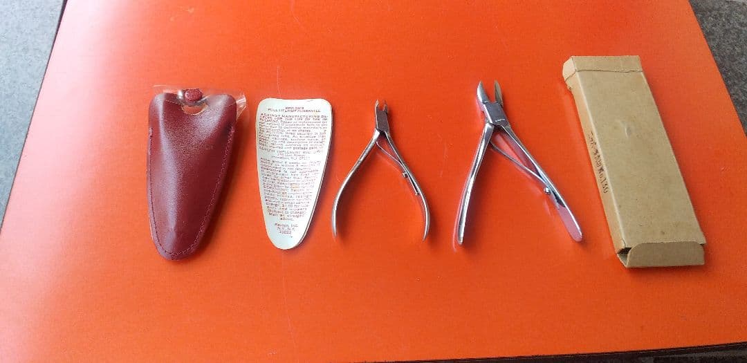 爪の皮切りと爪きり