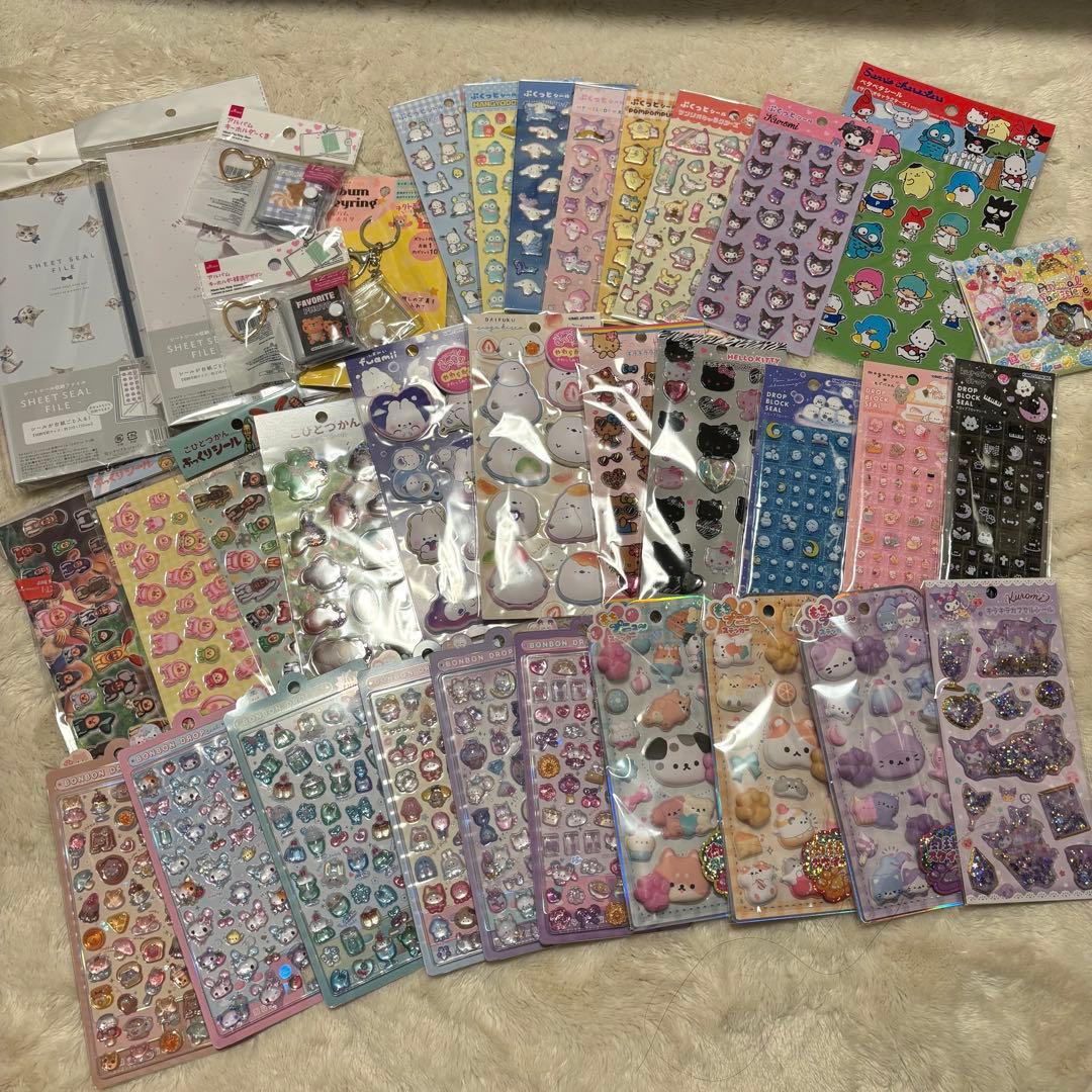シール　まとめ　シール帳　ボンボンドロップ　キティ　肉球　タイル