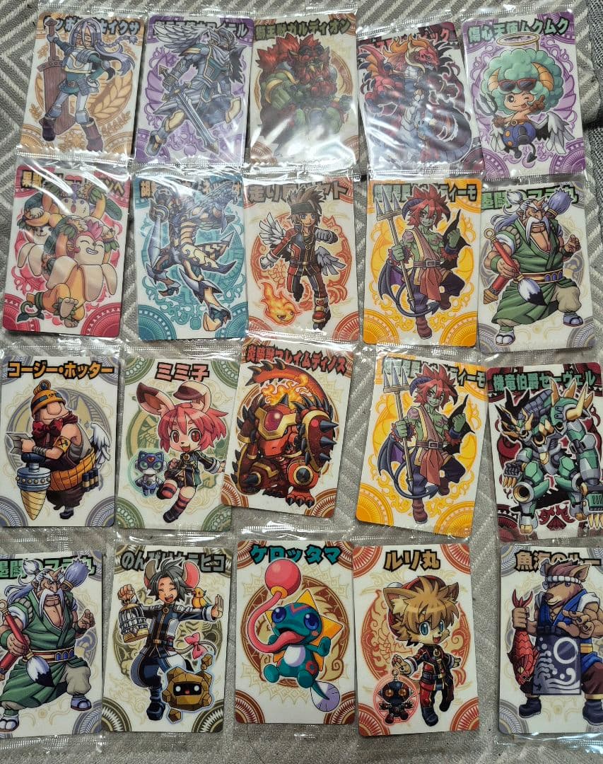 森羅万象チョコ まとめ売り 40枚 - メルカリ