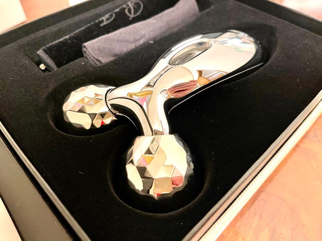 Hero7 美品ReFa CARATリファカラット美顔ローラー