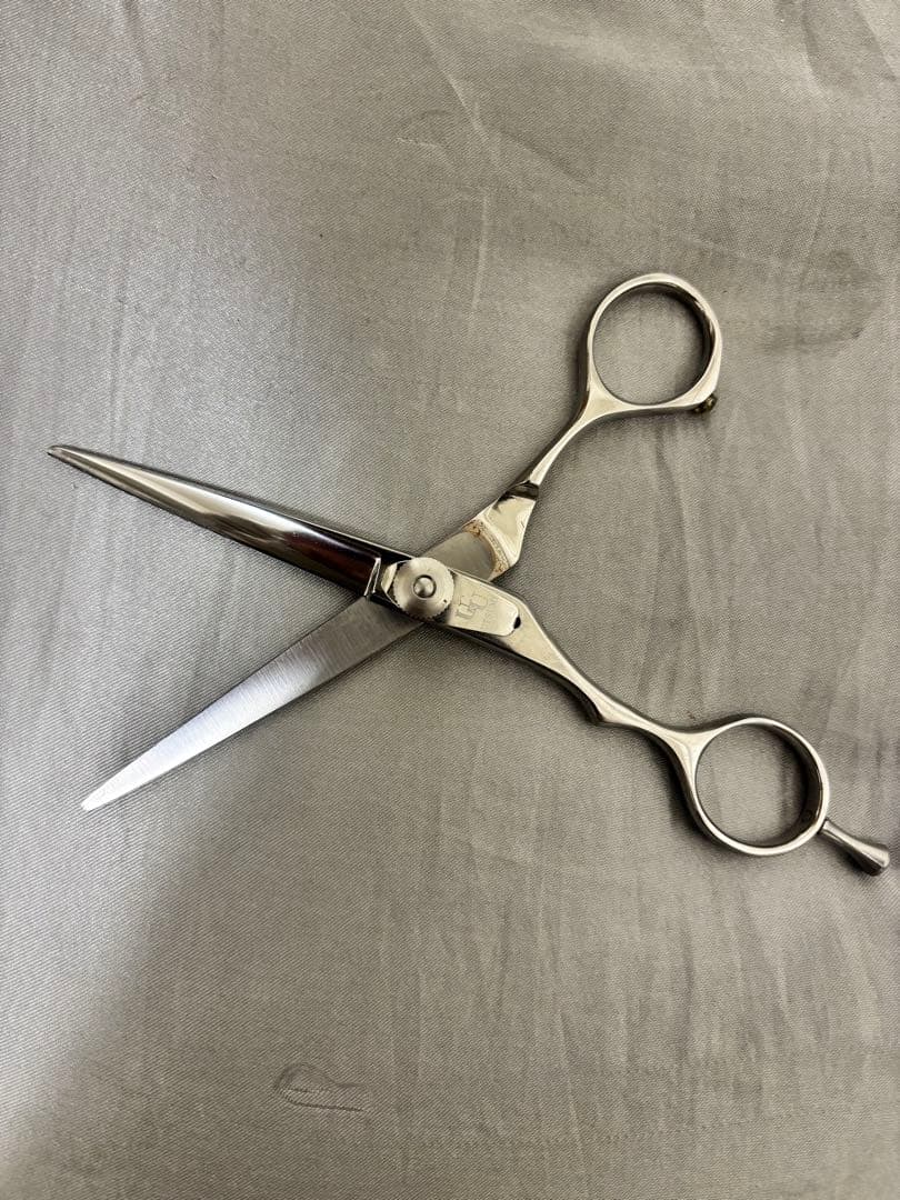 うつみシザーレフティー