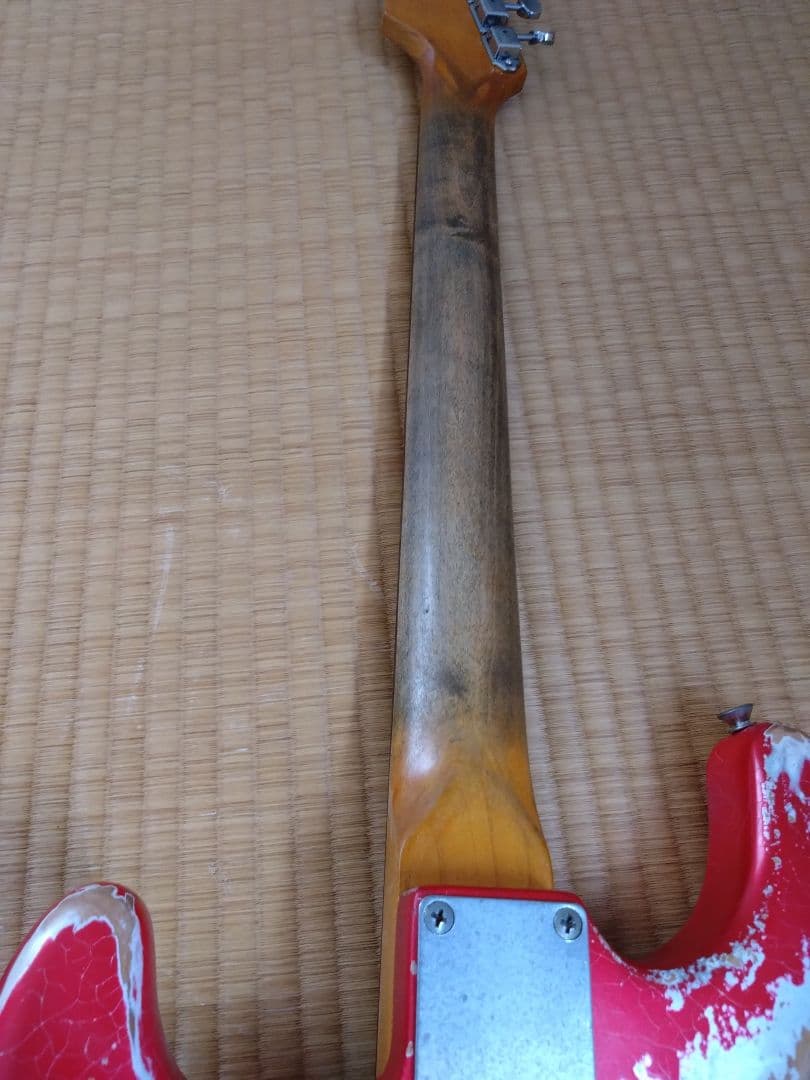 価格交渉ご自由に!ストラトキャスター レリック 赤 - メルカリ