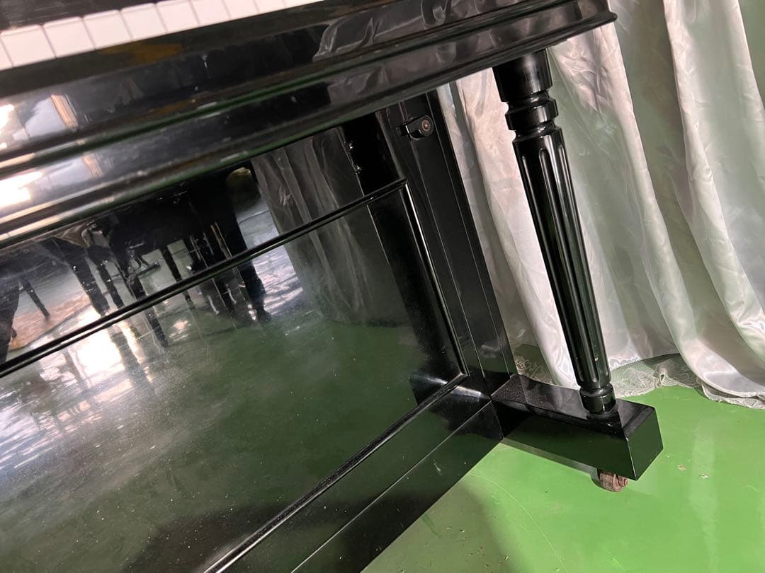 1982年製 アンティークデザインピアノ Atlas アップライトピアノ 黒