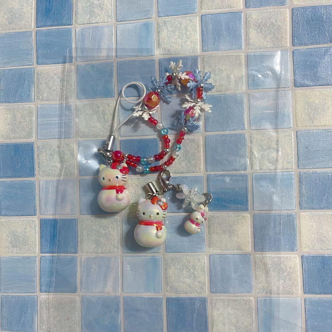 激レア　ハローキティ　雪だるま　ストラップ　チャーム　冬限定