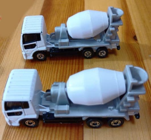 トミカはたらく車17台セット - メルカリ