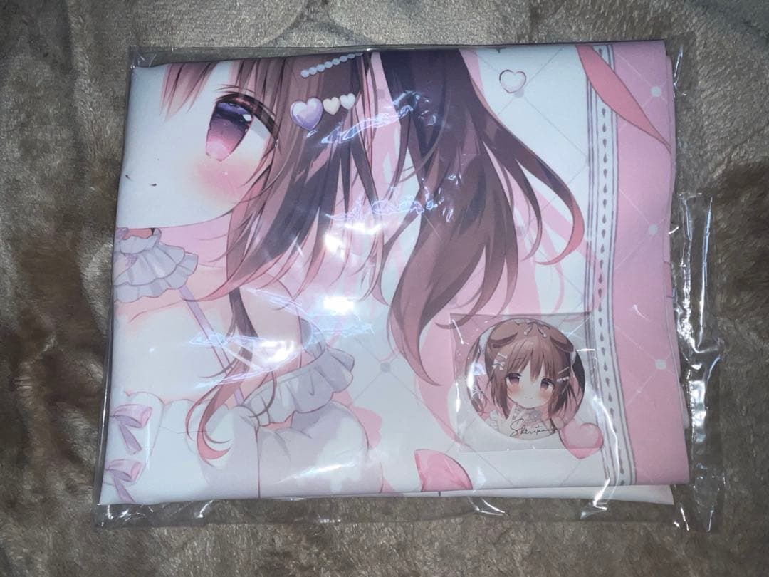 しらたま FANBOX 継続特典 まろん タペストリー & 缶バッジ セット