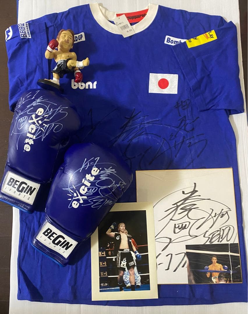 K‐1 武蔵 直筆サイン入りグローブ・Tシャツ・サイン入り色紙・フィギュア