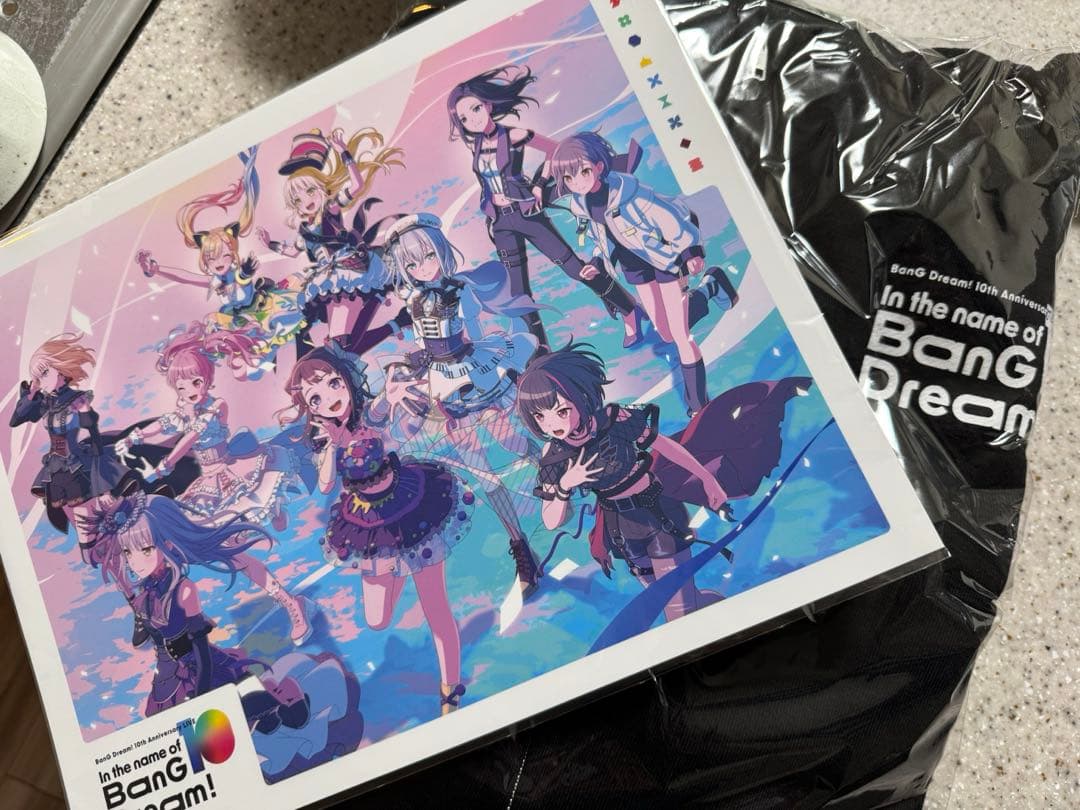 バンドリ10th グッズ付き入場特典 パーカー&リーフレット - メルカリ