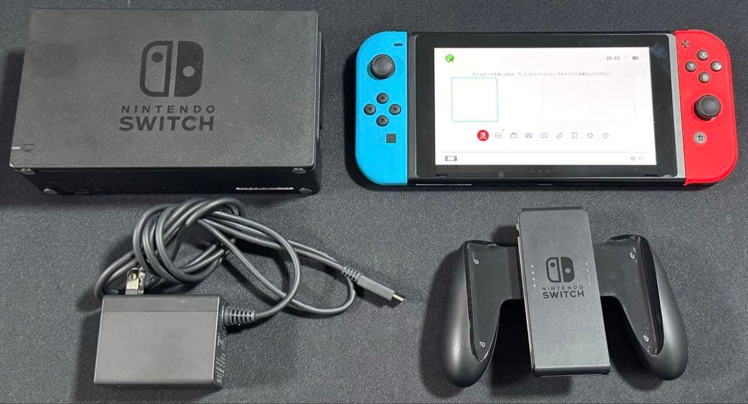 H*a様 Nintendo Switch 初期 本体 青/赤 2018年