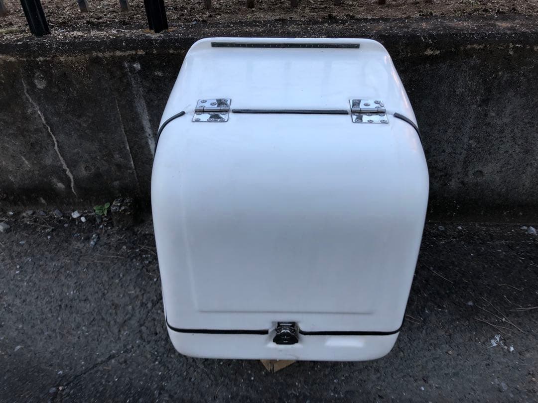 デリバリーボックス　ジャイロキャノピー