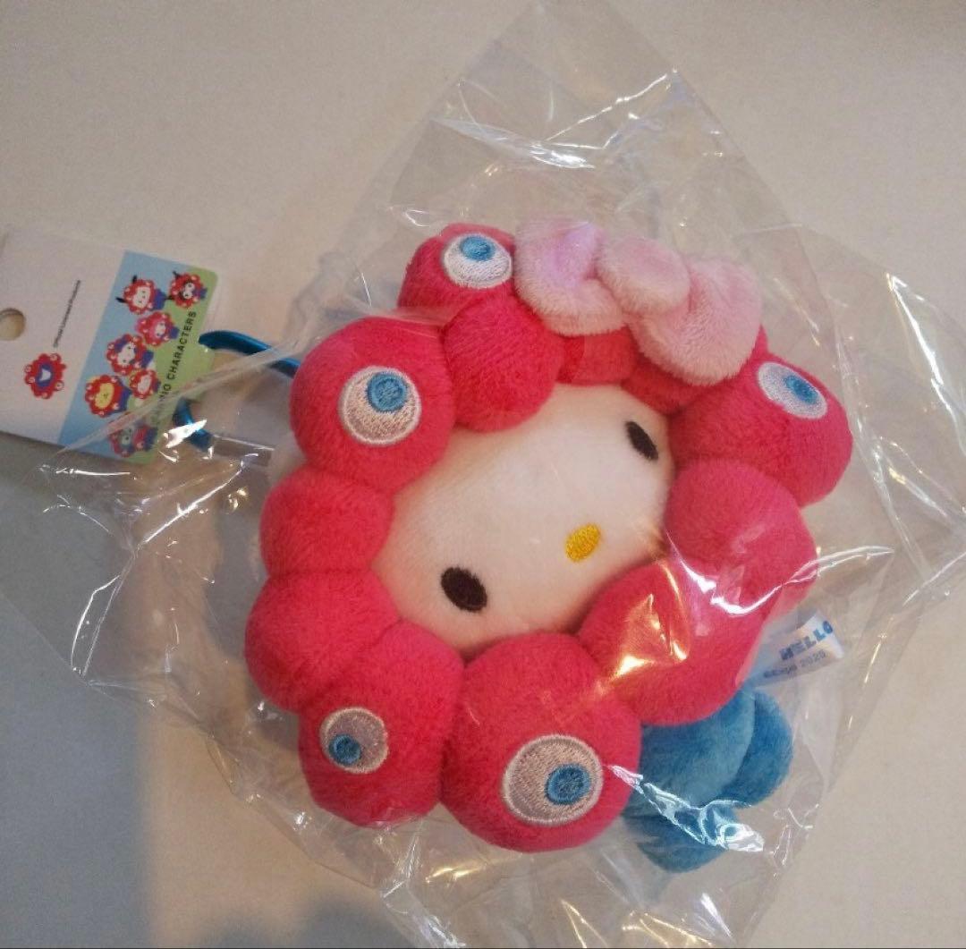 万博　ミャクミャク　サンリオ　キティ　ぬいぐるみ　キーホルダー　カラビナ