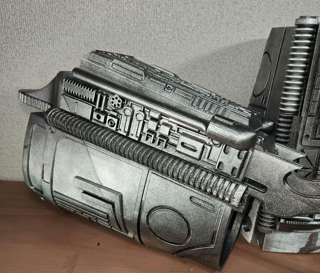 実物大 プレデター リストブレイドガントレット レプリカ エイリアン