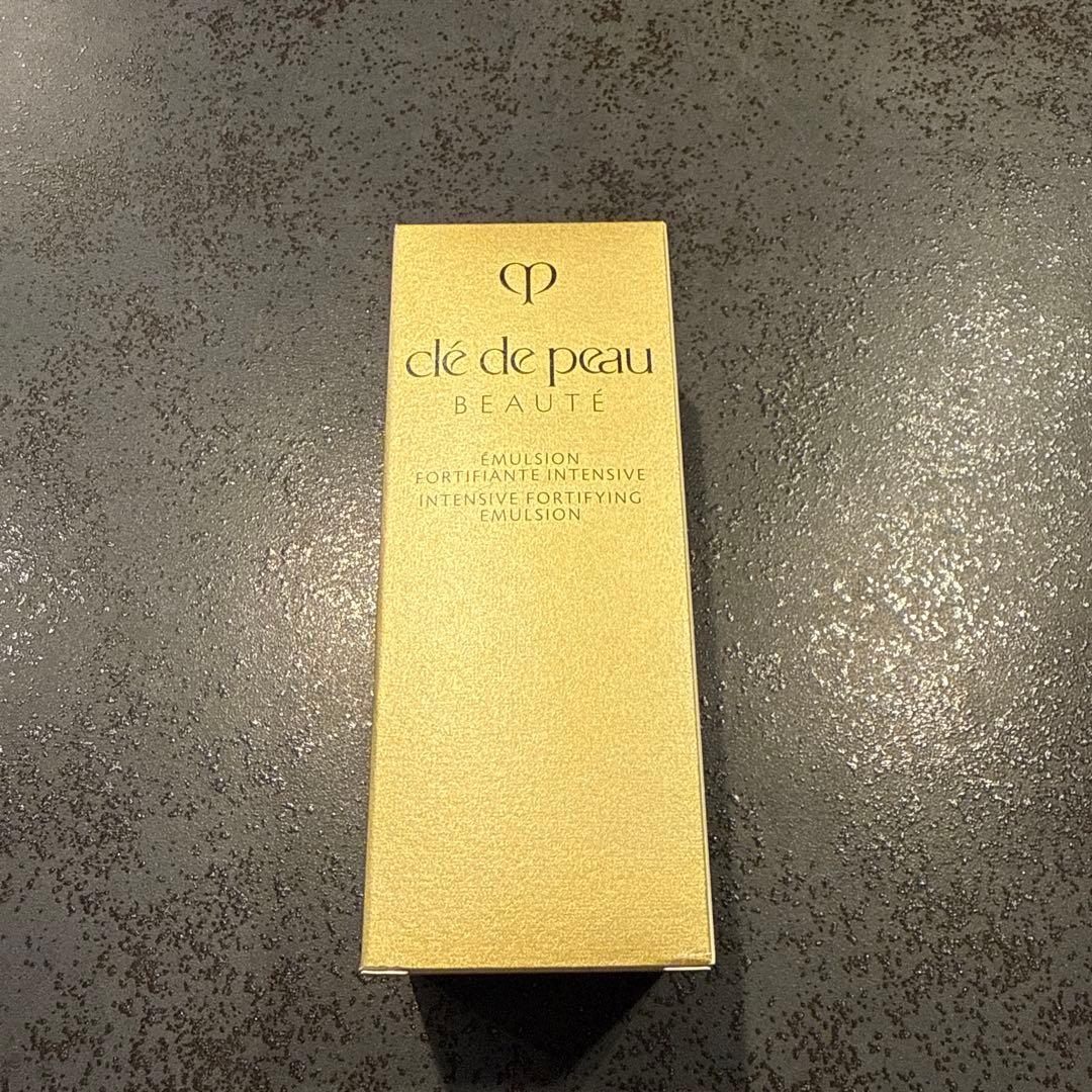 クレドポーボーテ　エマルションアンタンシヴn レフィル　125ml クレ・ド・ポー ボーテ / エマルションアンタンシヴn レフィルの公式