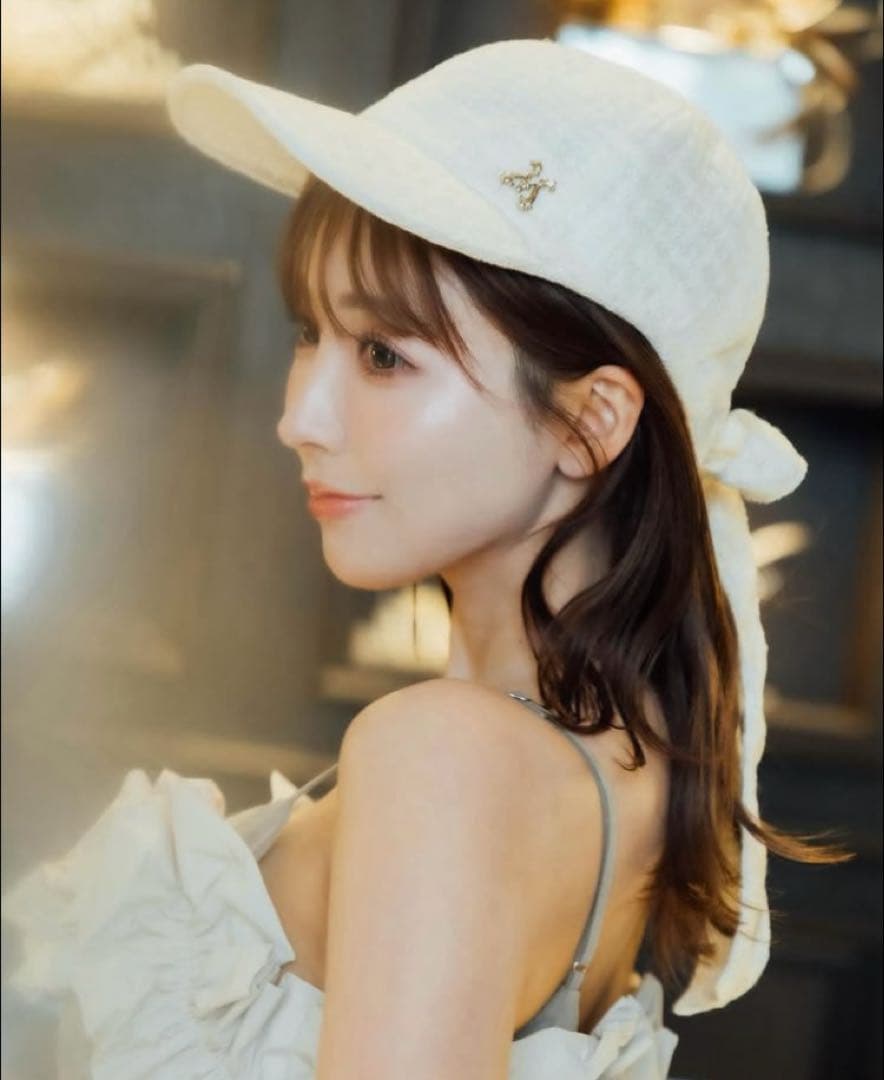 新品タグ付き♡CA4LA♡ミストレアス♡三上悠亜♡キャップ