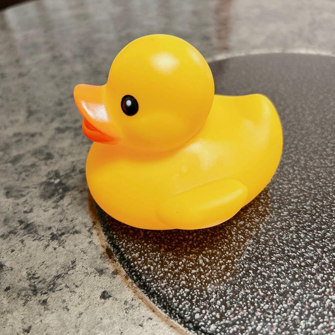 お風呂のおもちゃ アヒル 音が鳴る かわいい 黄色 ベビー