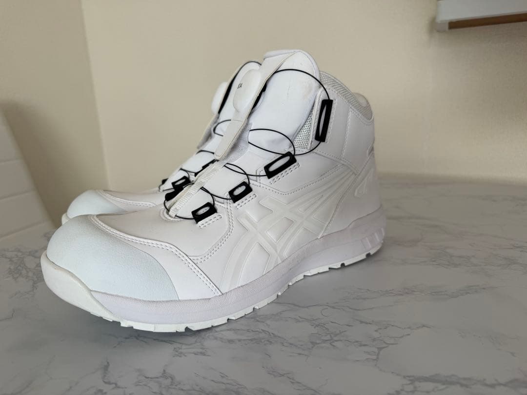 BOAシステム ハイカット安全靴 ホワイト