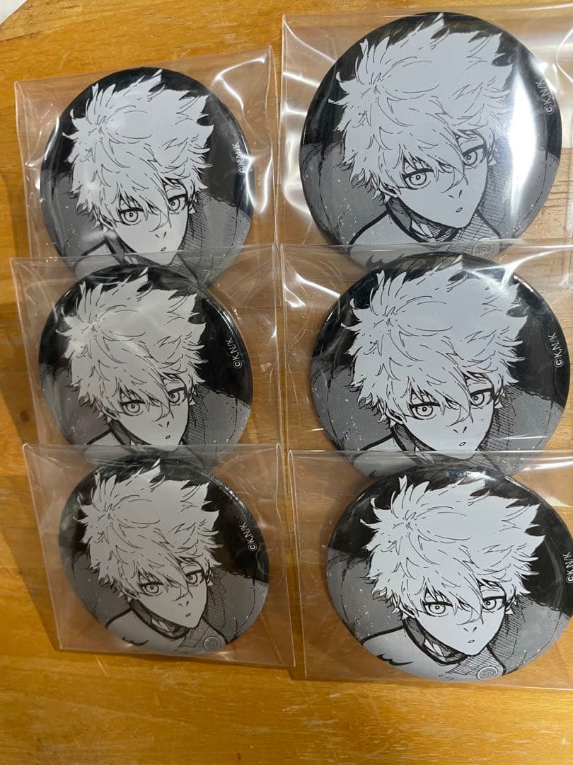 ブルーロック 凪誠士郎 缶バッチ ブルロ展 - メルカリ