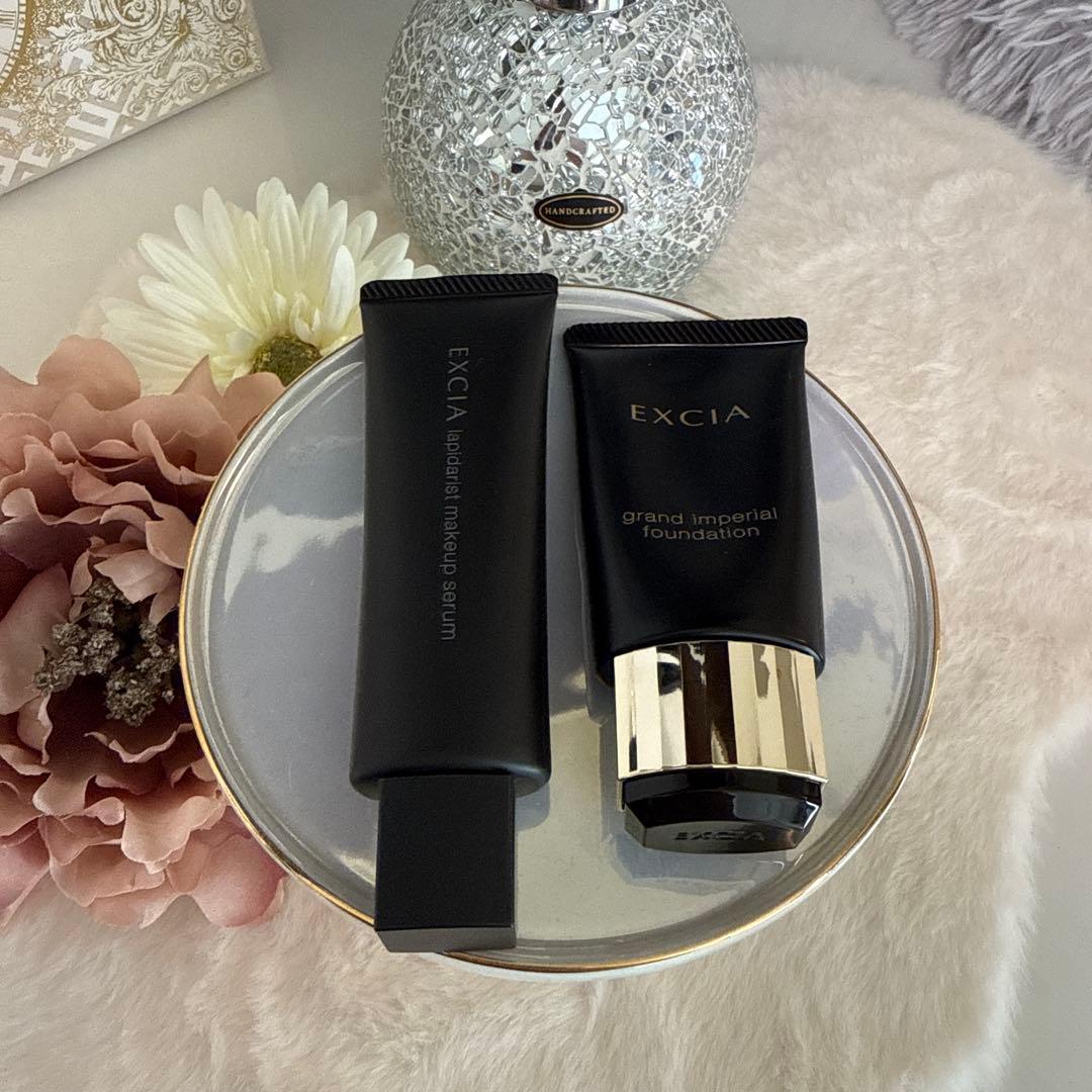 EXCIAラディアントメイクアップセラム &グランドインペリアルファンデーション