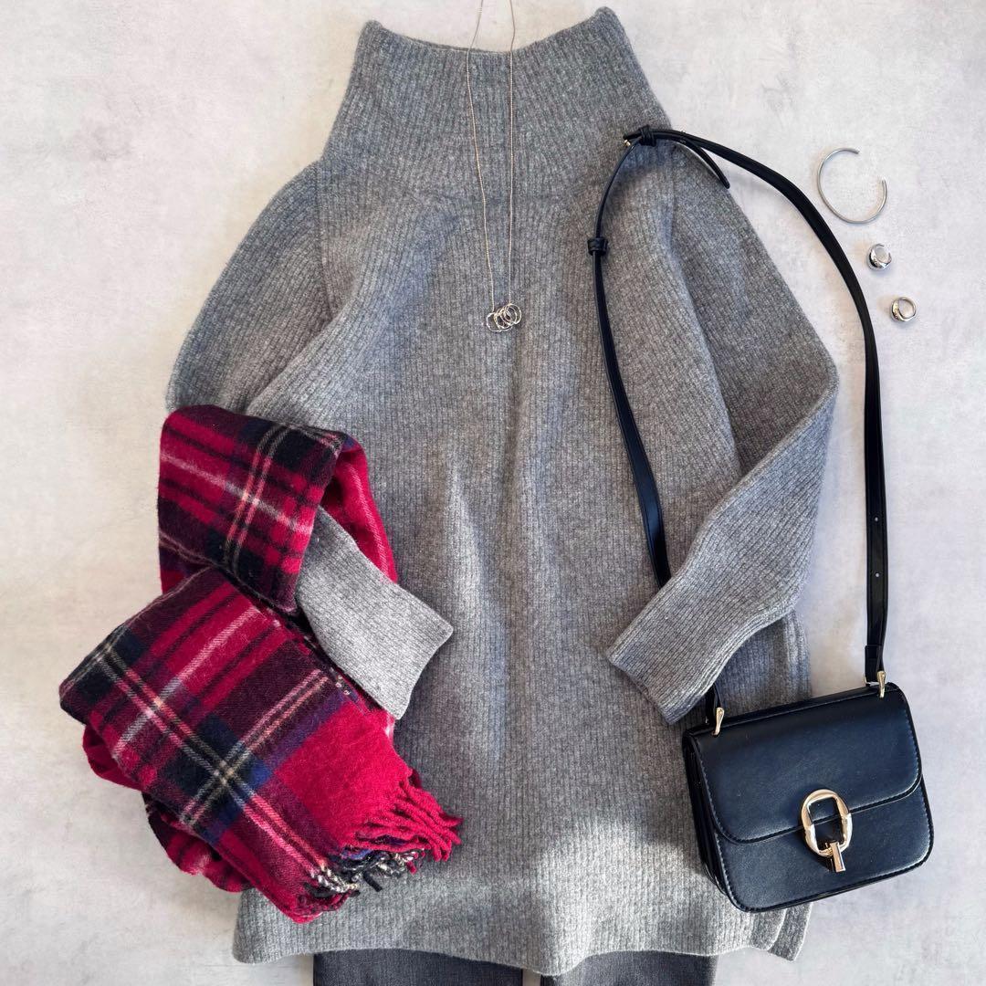 美品▲Deuxieme Classe ハイネック ニット セーター 日本製 DEUXIEME CLASSE（タートルネック ・ ニット/セーター）のフリマ