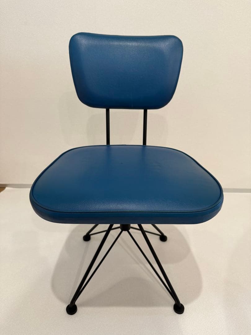 丹下健三　回転椅子