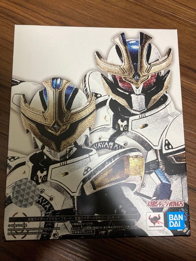 S.H.Figuarts 真骨彫　仮面ライダーイクサ