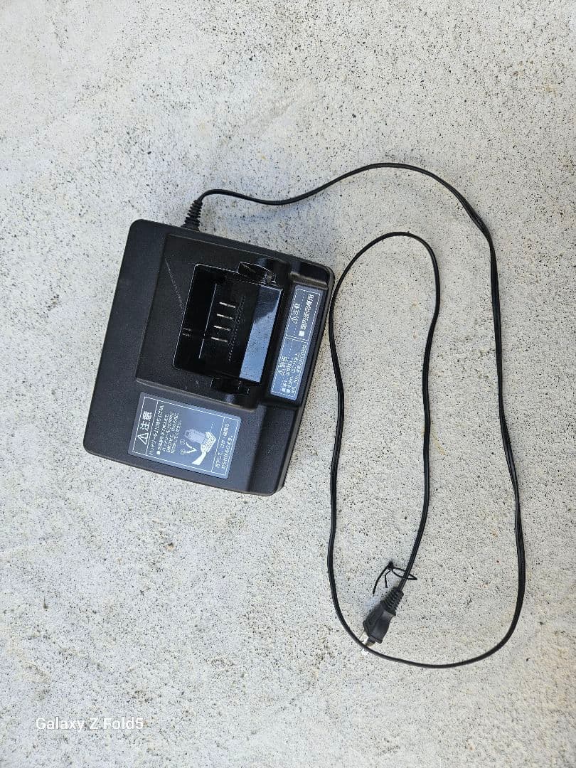 パナソニックバッテリー充電器 NKJ069Z1