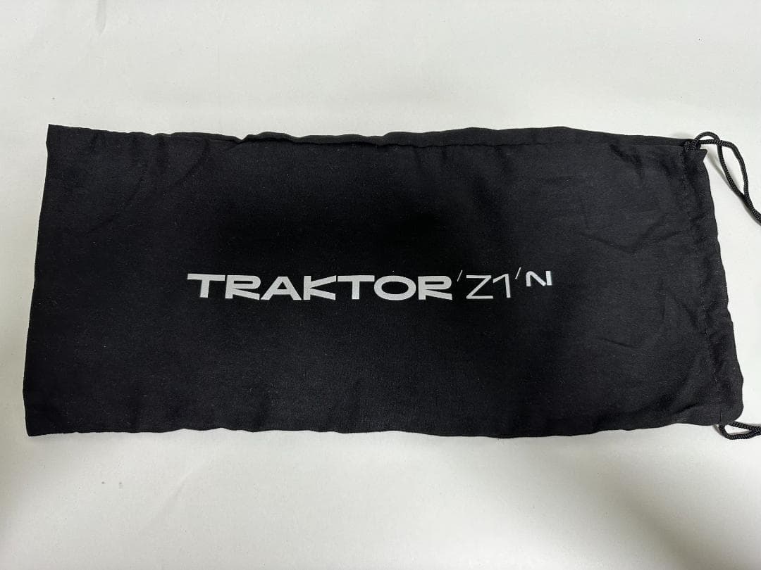 TRAKTOR Z1 mk2 DJコントローラー 専用ケース付き
