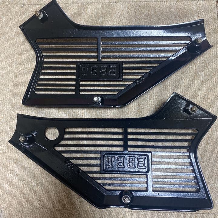 美品 CBX400F cbx550f BEET アルフィン サイドカバー キジマ - メルカリ