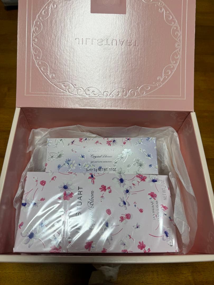 JILLSTUART クリスタルブルーム ボディローション ジェルパフューム
