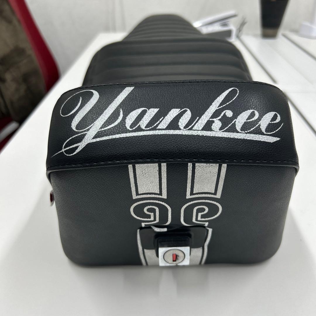 美品☆ベスパPX用JIULIARIジュリアリーヤンキーシート - メルカリ