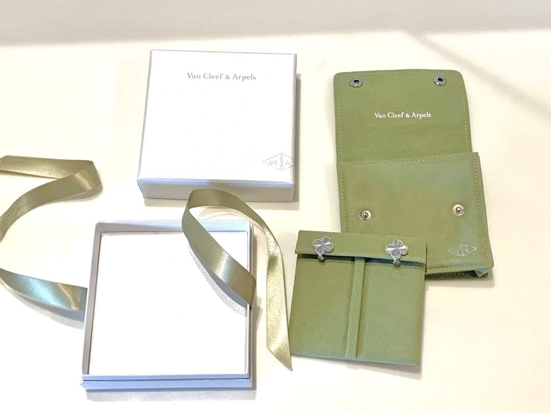 Van Cleef & Arpels アクセサリーケース