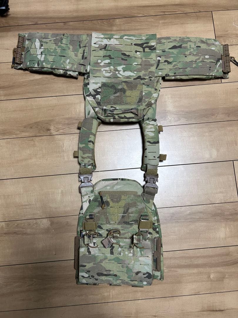 値引き不可」VOTAGOO プレートキャリア マルチカム - メルカリ