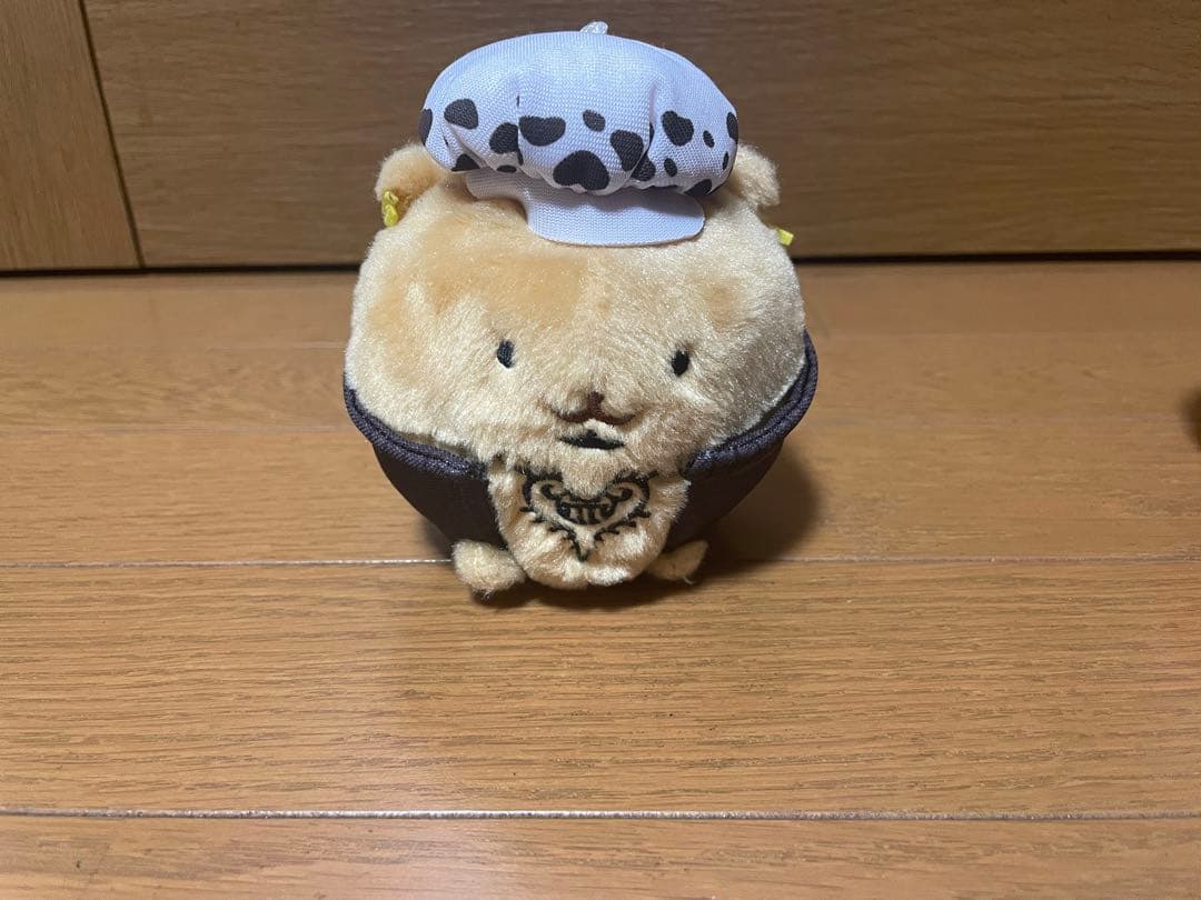 ワンピース　トラファルガーロー　ハムスター風ぬいぐるみ