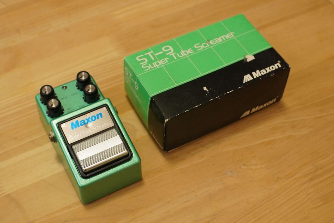 Maxon ST-9 Super Tube Screamer 【希少】箱付き